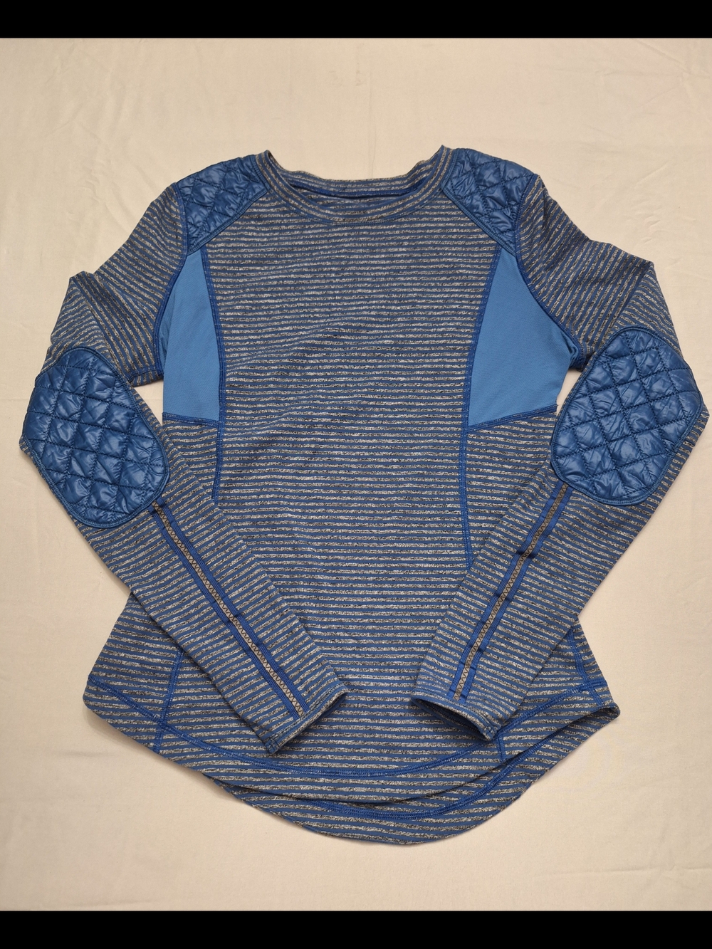 lululemon Run Ice Queen Striped Blue long sleeve Quilted Shoulder & Elbow top